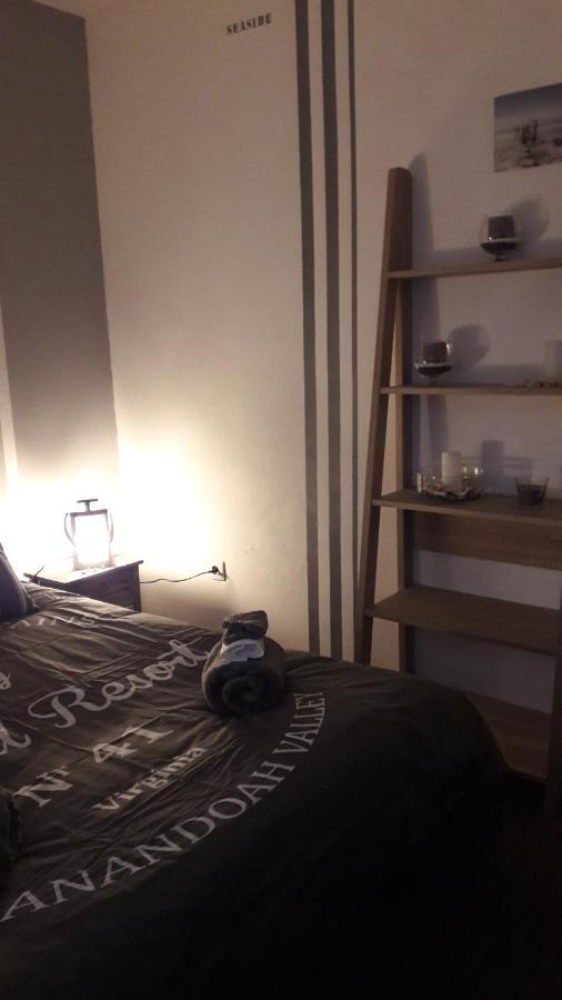 Chambre D'Hote - La Ruche Des Bleuets 米萨讷 外观 照片